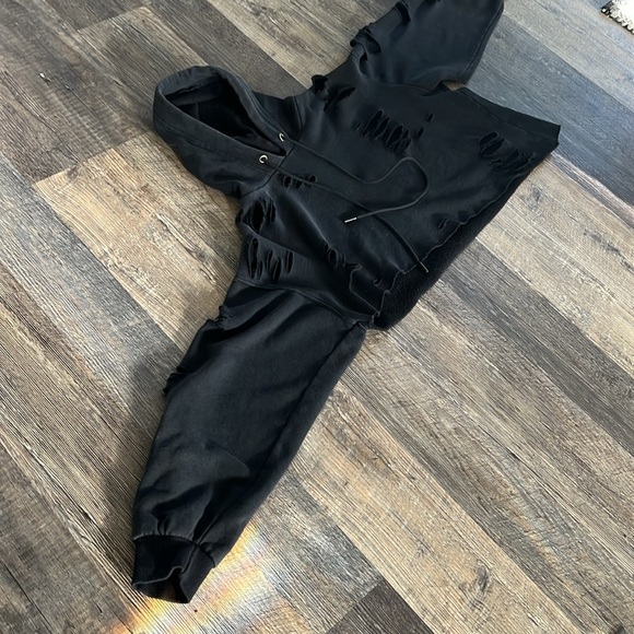 Asymmetrical Distressed Hoodie - Picture 3 of 6